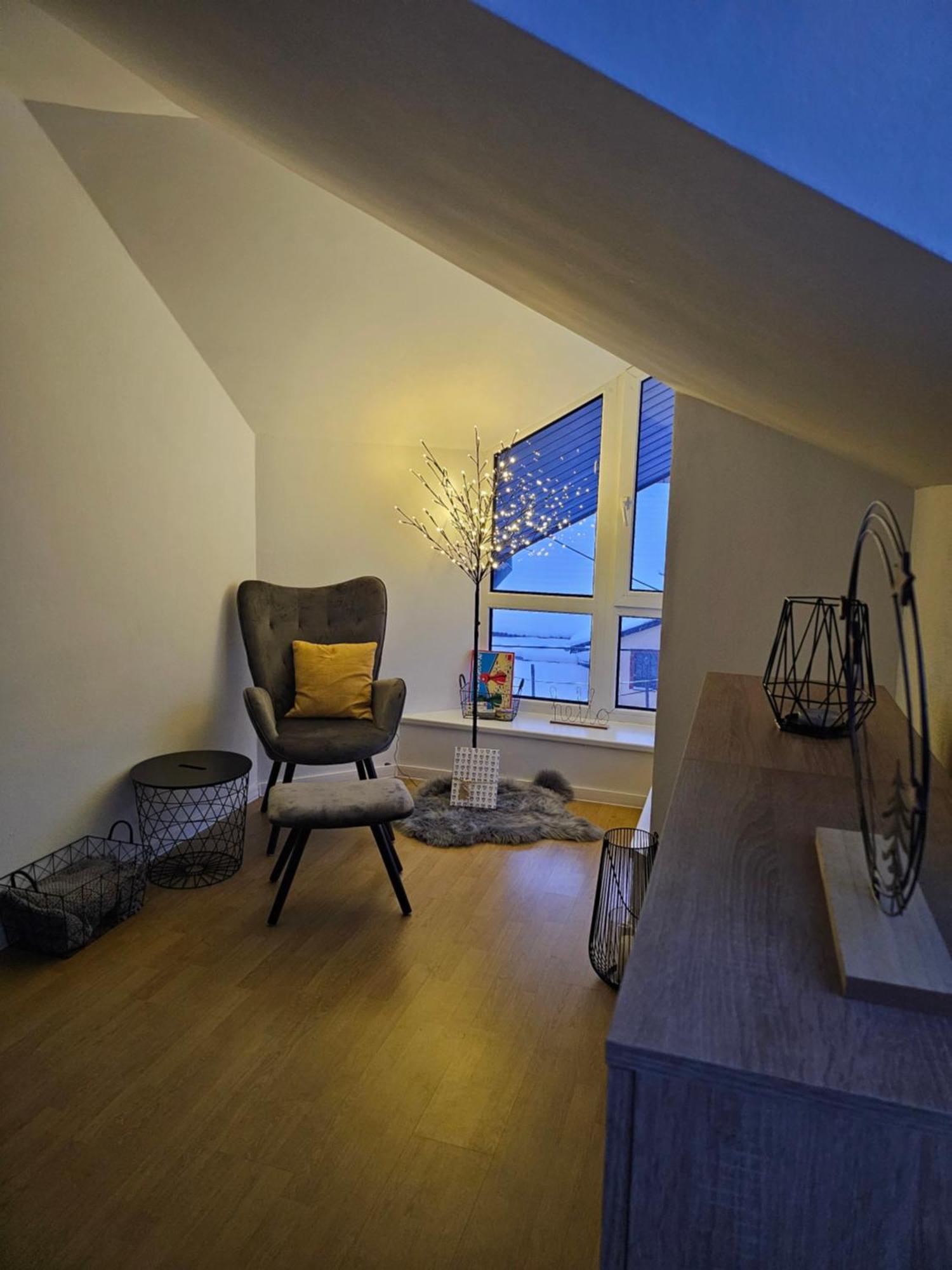 Urban Bloom Apartments By Booky ลิฟตอฟสกีมิคูลาช ภายนอก รูปภาพ